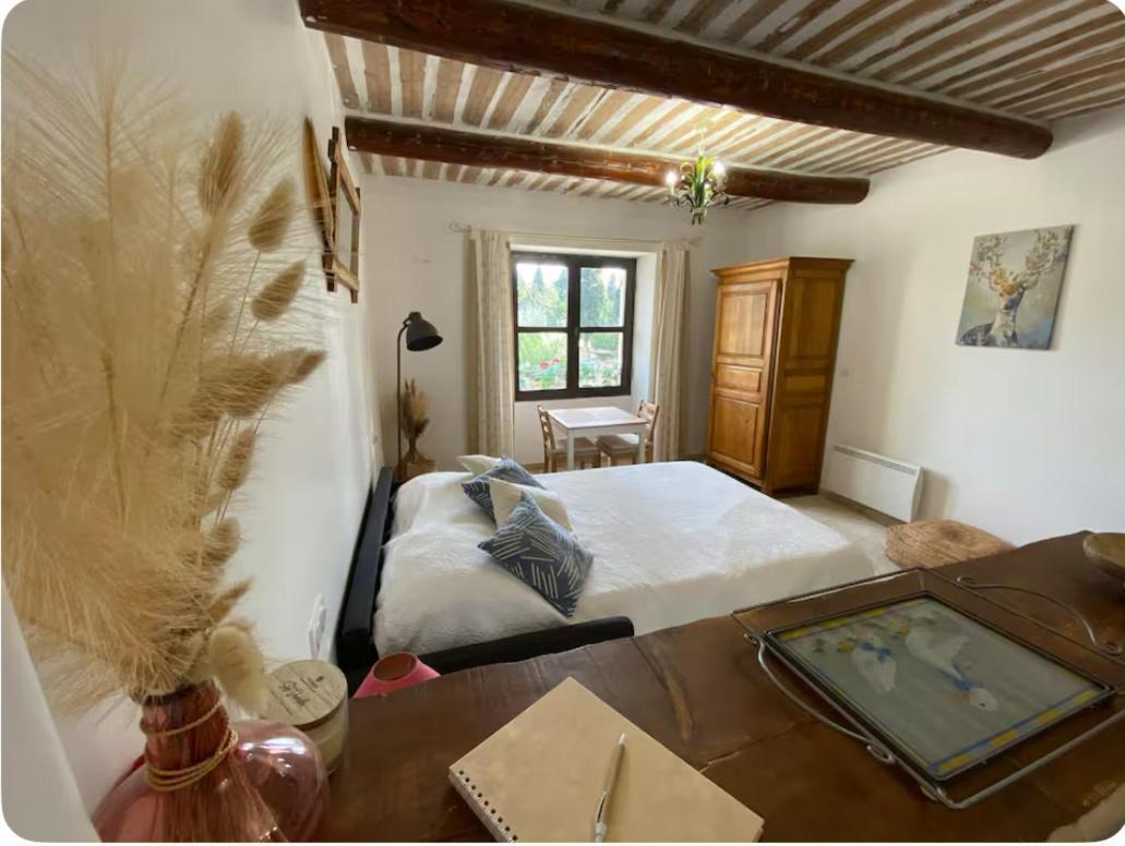 Mas De Pape Saint Remy De Provence Appartement Verquieres